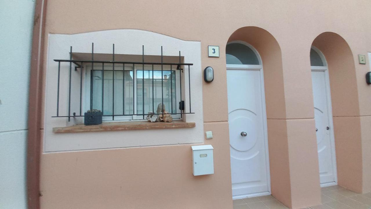 شقة Casa Unifamiliar Con Patio Y Piscina En L'Estartit- Costa Brava المظهر الخارجي الصورة