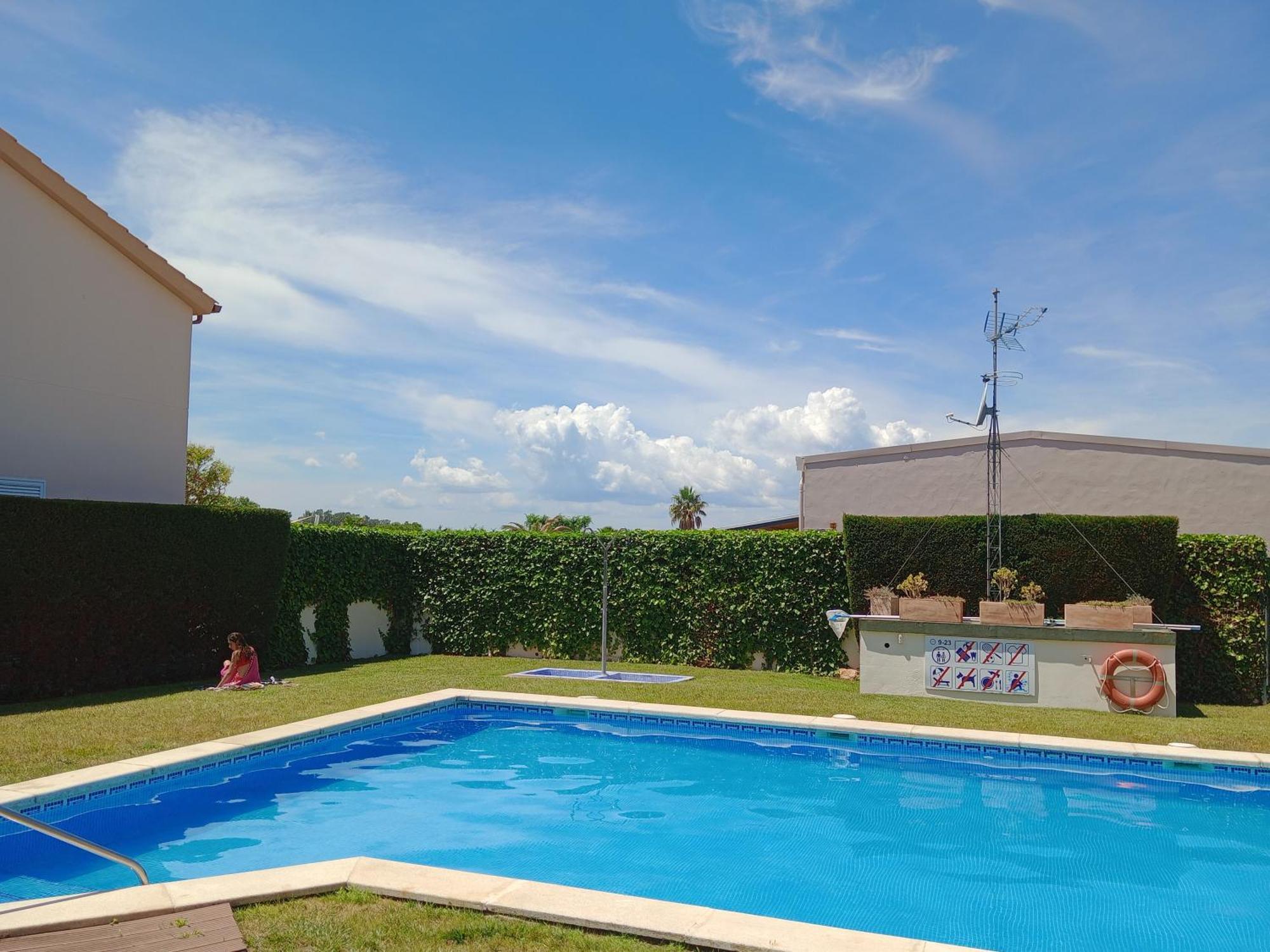 شقة Casa Unifamiliar Con Patio Y Piscina En L'Estartit- Costa Brava المظهر الخارجي الصورة